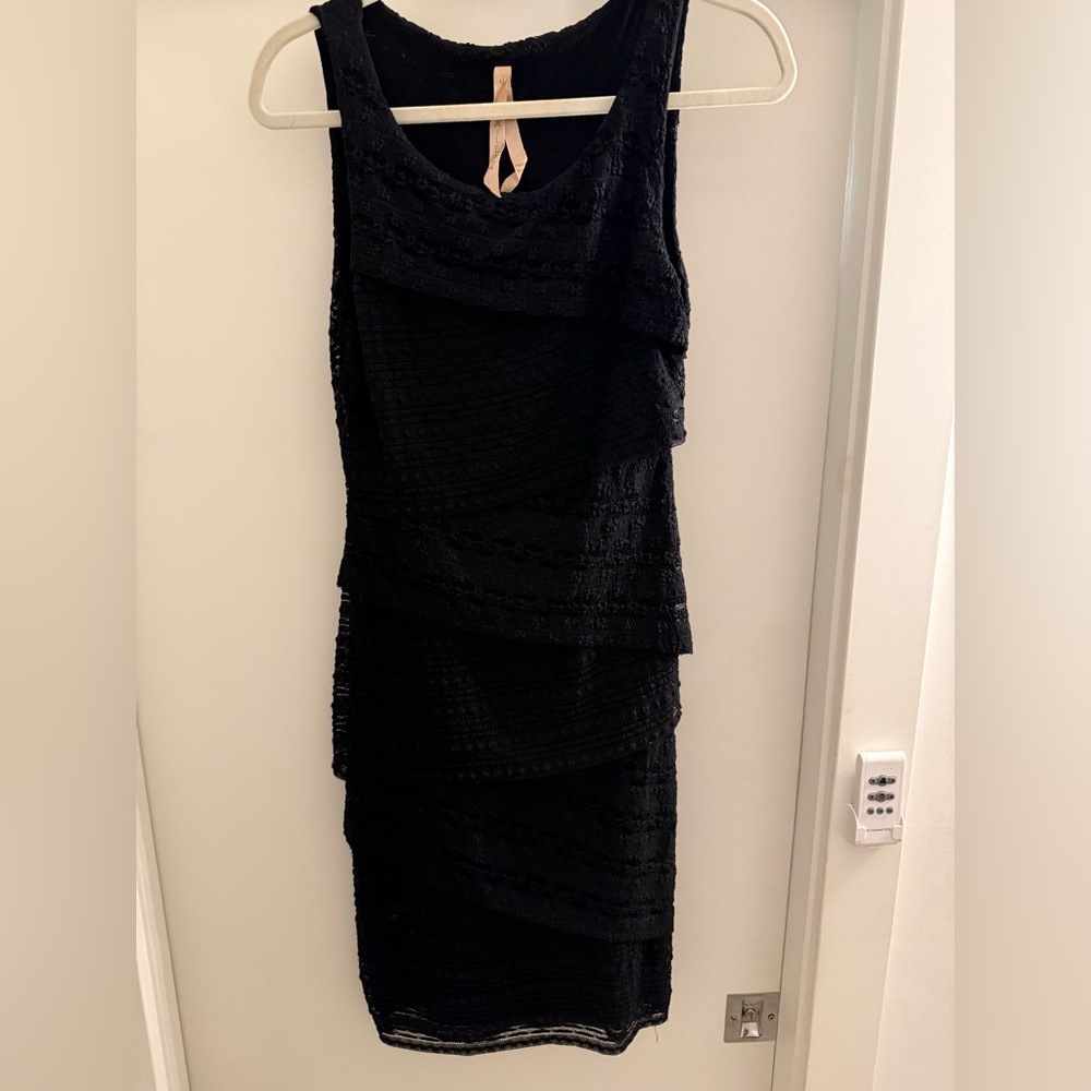 Black lace bodycon dress